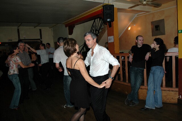 min 2006 12 05 latino 102
